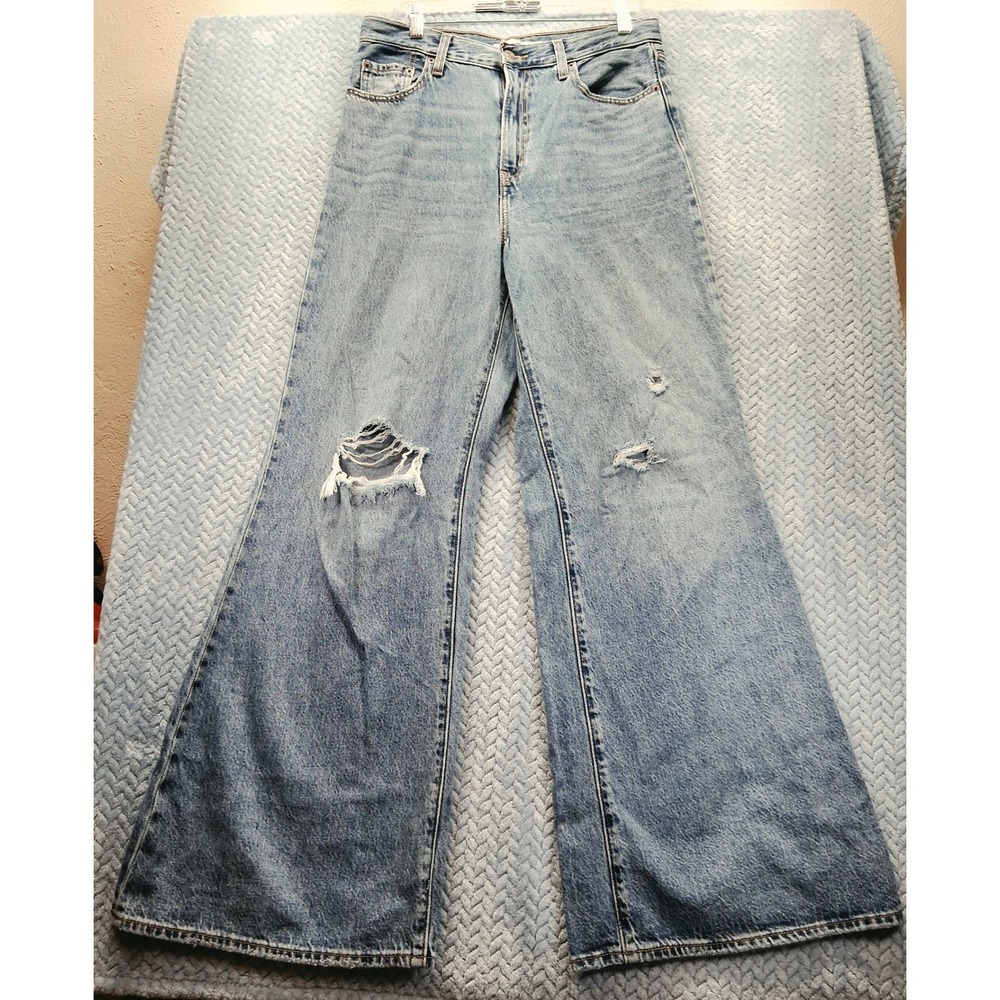 Levis Premium High Loose Flare Jeans Light Wash Distressed W29 L32 Rodeo Cowgirl